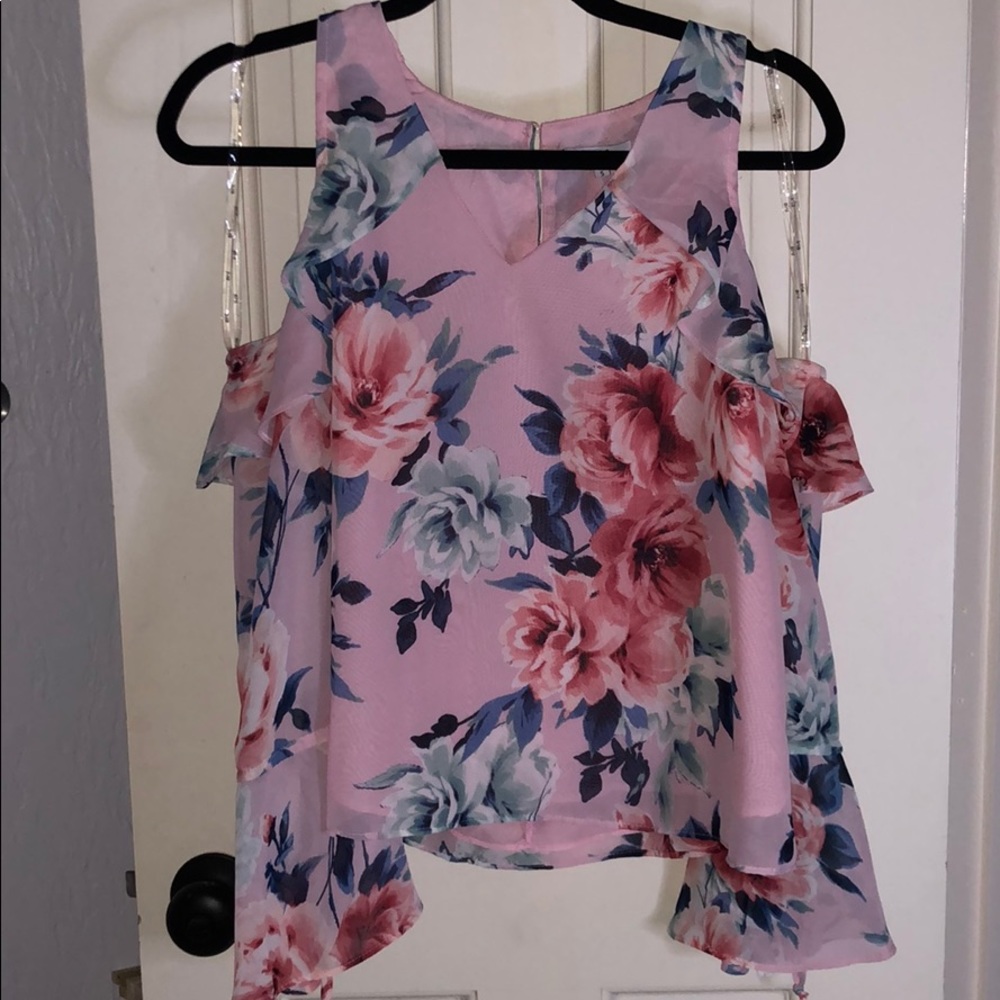 NWT Pink Floral Shoulder cut out blouse